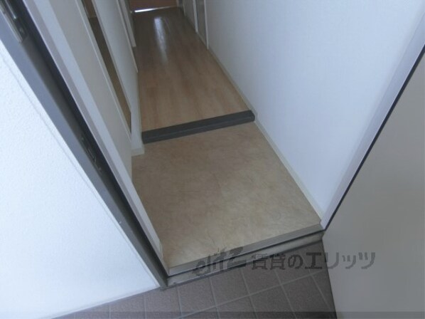 クレセントコートの物件内観写真